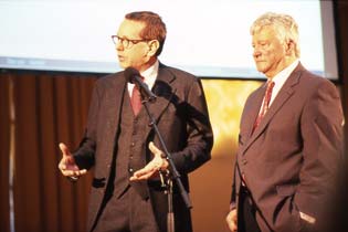 Friedemann Beyer, Vorstand der Friedrich-Wilhelm-Murnau-Stiftung, Wiesbaden und FFA-Präsident Eberhard Junkersdorf (v.l.n.r.)